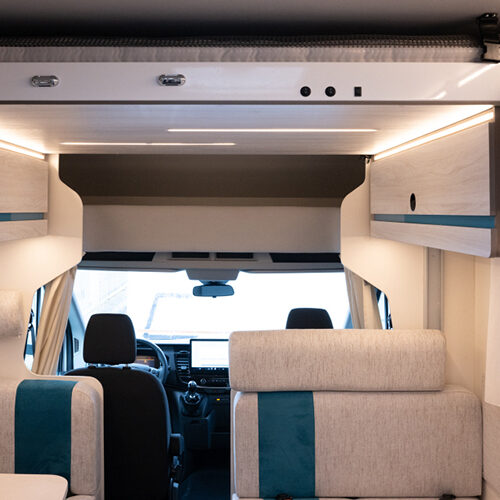 Rimor Kilig 79 Plus: unique semi-integrated for 7 (!) persons