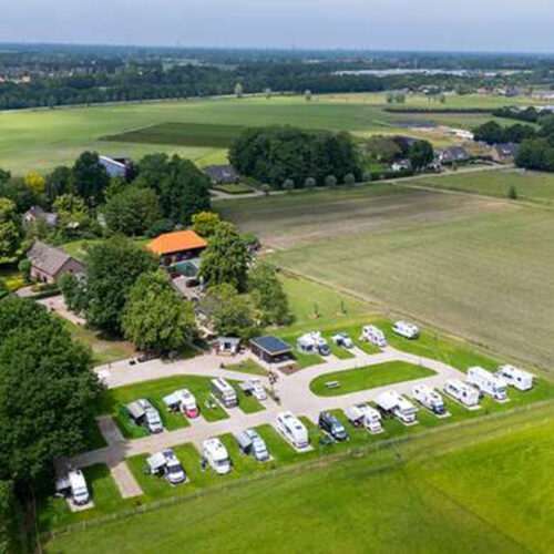 Camperplaats-bij-dn-Bor