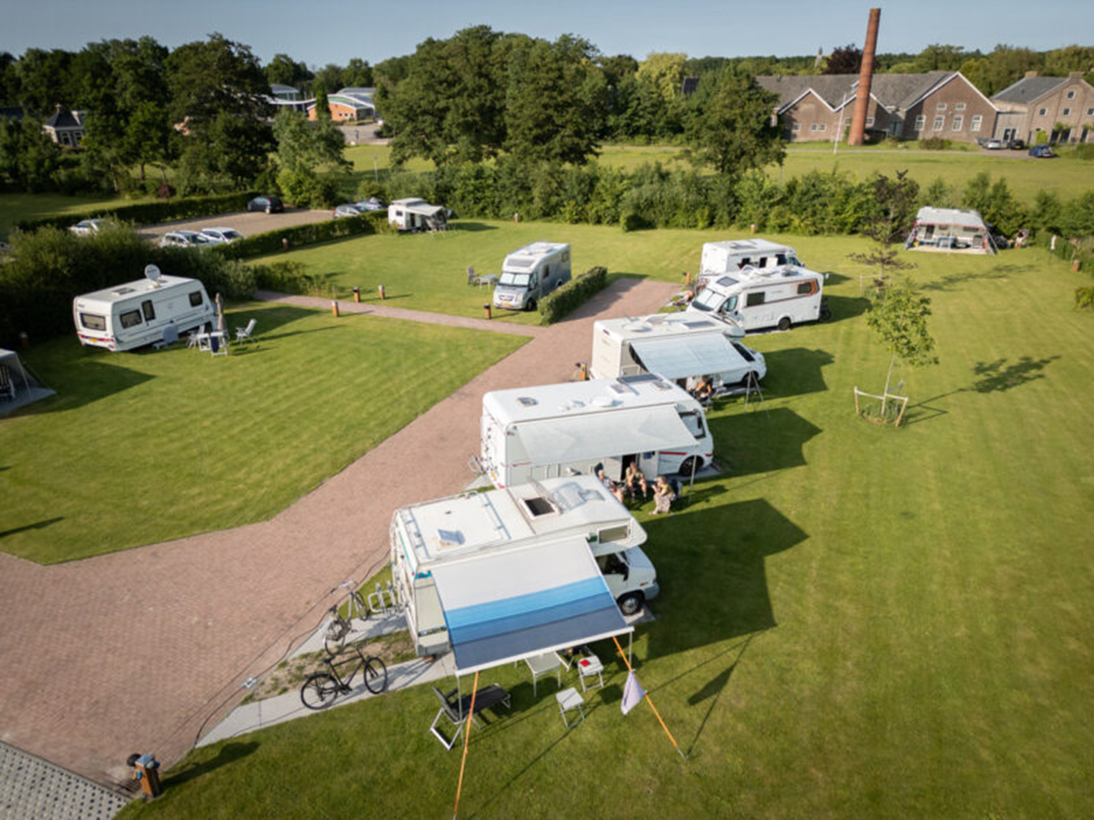 Camping-Tjaerdastate