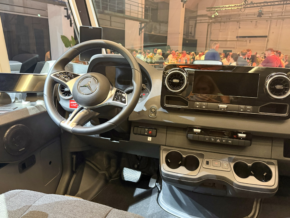 Dashboard of the Frankia Noctra Liner motorhome, showing Mercedes steering wheel and centre console with touchscreen display.
